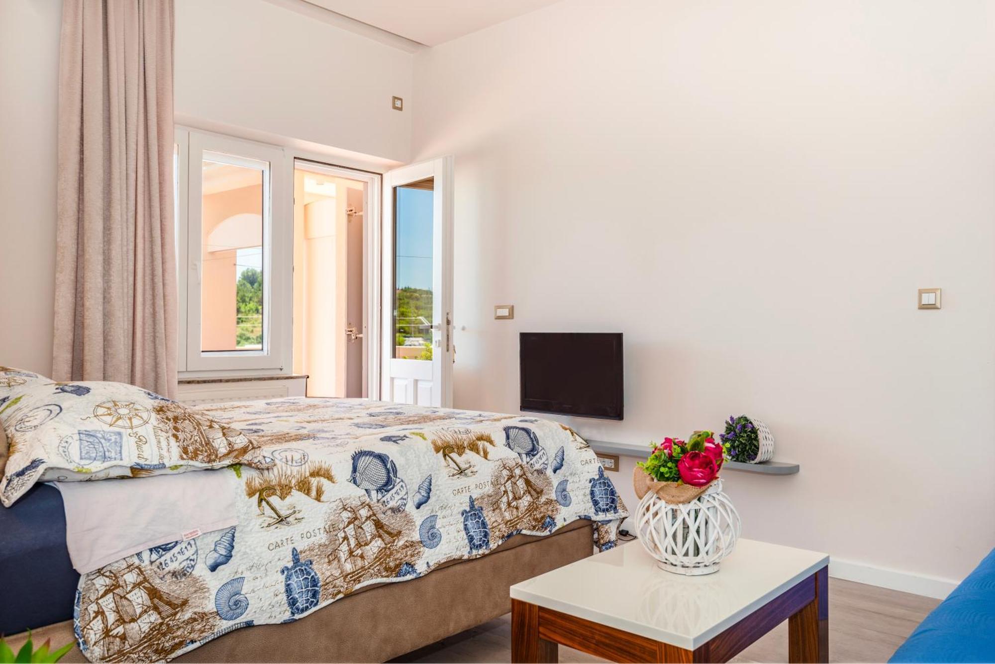 Apartment Bilice beach Apartment Bilice